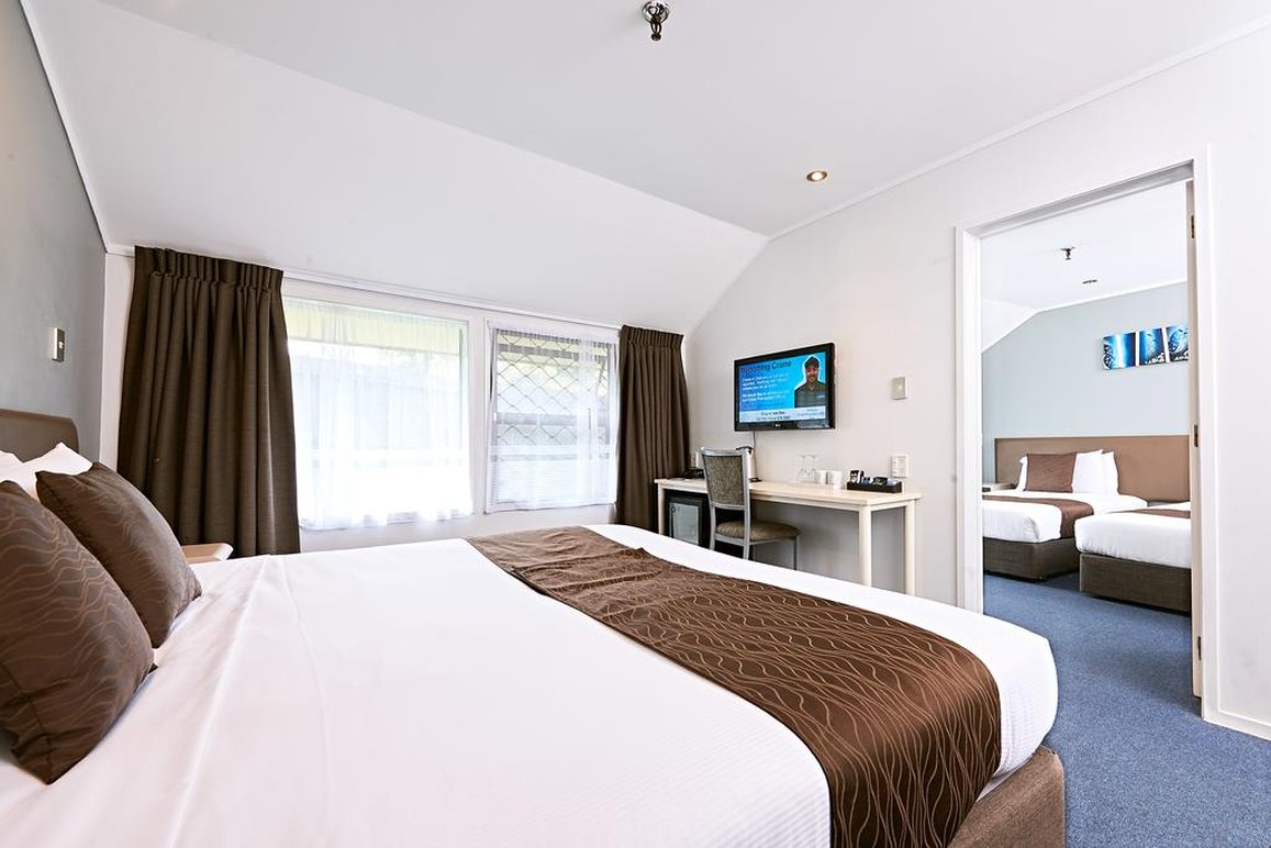 Mount Richmond Hotel 8/36
