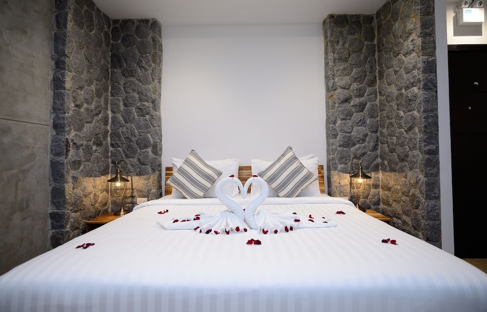 Pumeria Resort Phuket 4/27