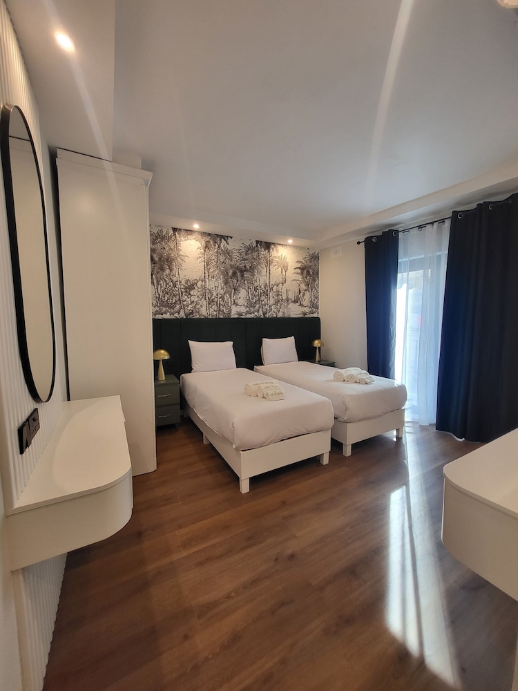 غرفة مفردة بسرير مزدوج بإطلالة جزئية على البحر، Carlton Hotel Malta 5/9
