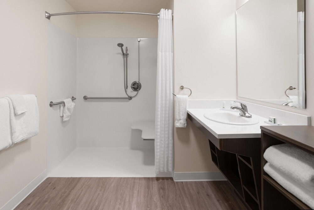 Hawthorn Extended Stay by Wyndham Alpine 43/49