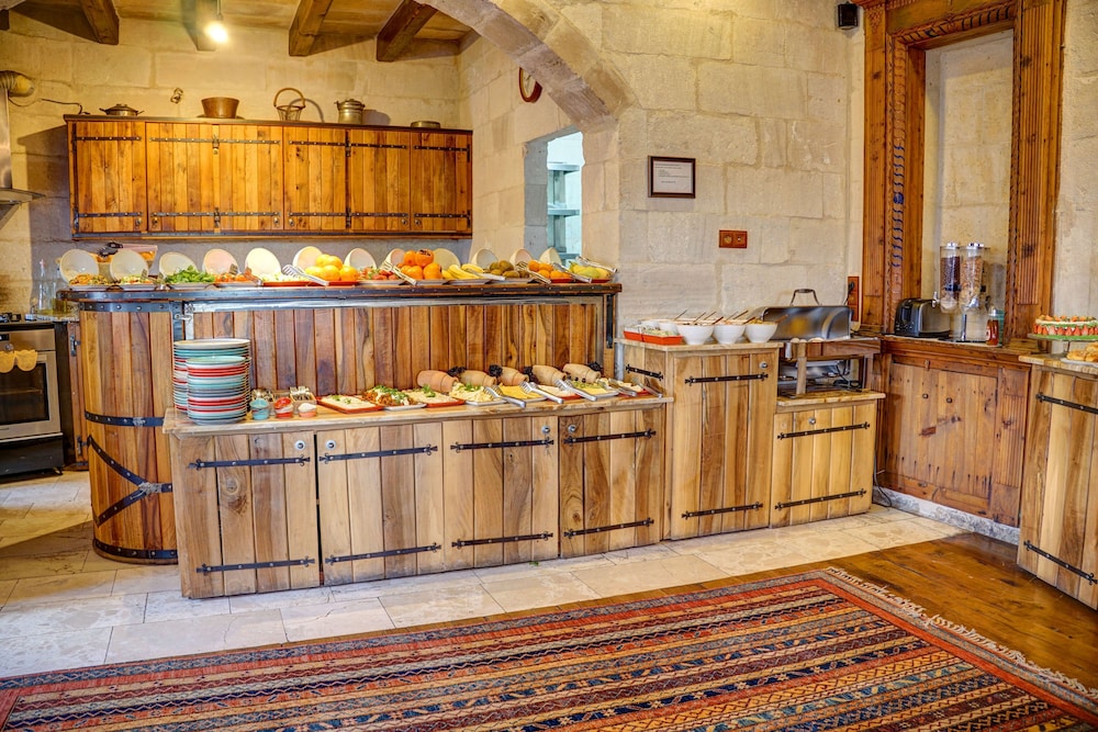 Terra Cave Hotel 35/50
