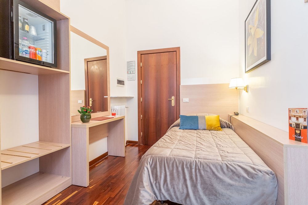 Hotel Medici 19/48