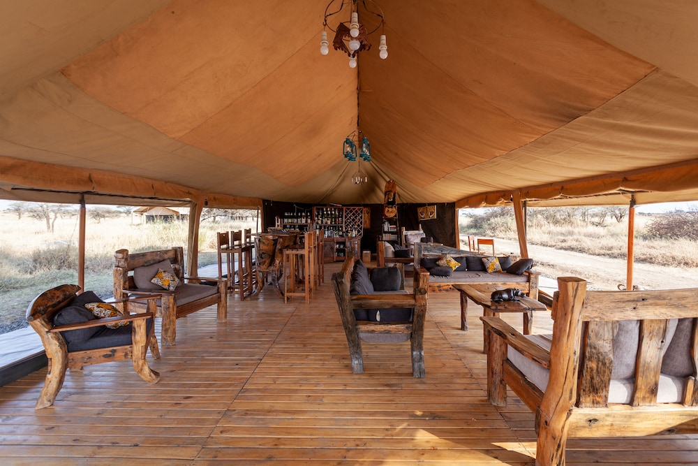 Mawe Luxury Tented Camp 22/50