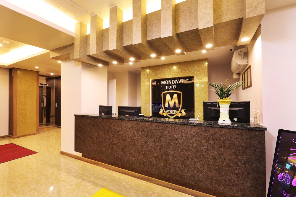 Hotel Mondavi 3/50
