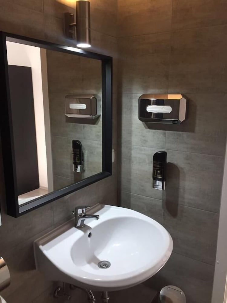 Main Hotel Frankfurt City 22/27