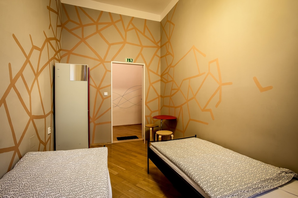 Ahoy Hostel 23/40