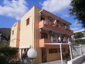 Katerina Hotel 2/40