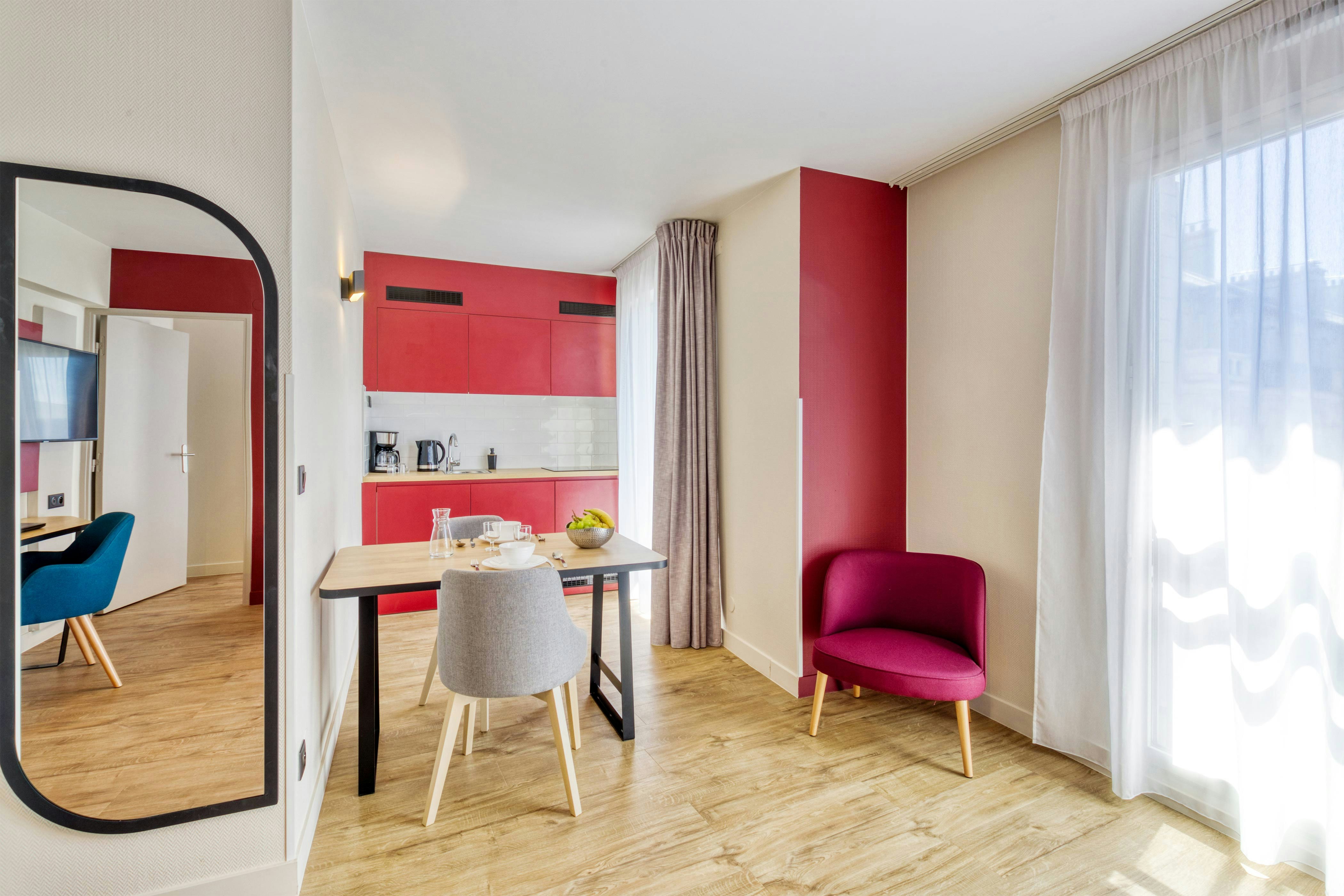 Appart City Confort Paris Clichy Mairie 56/76
