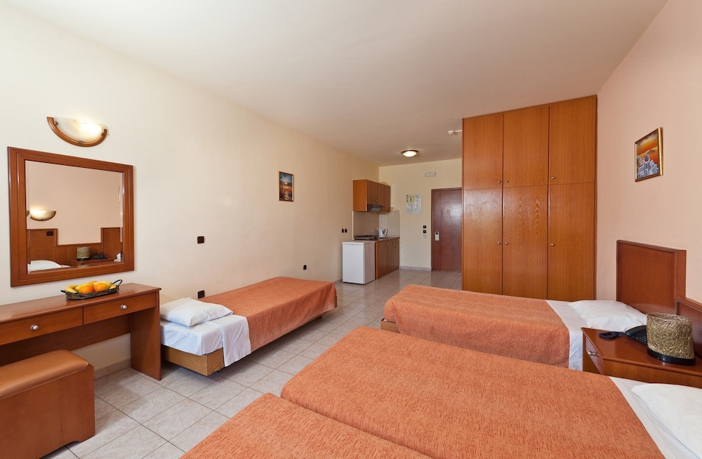 Alea Hotel Apartments 11/29