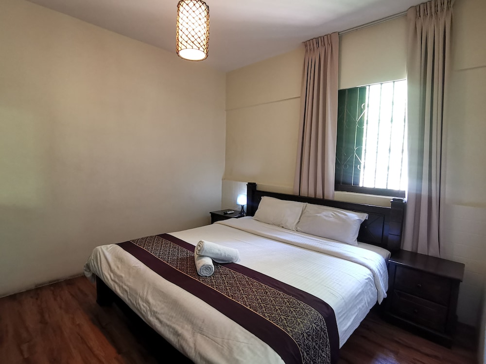 8 BOUTIQUE BY THE SEA HOTEL 15/50