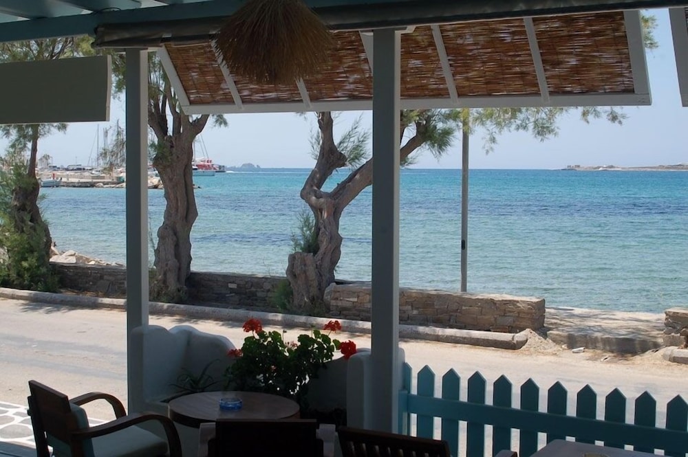 Paros Hotel 35/43