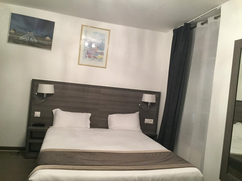 LUXOR BASTILLE HOTEL 13/61
