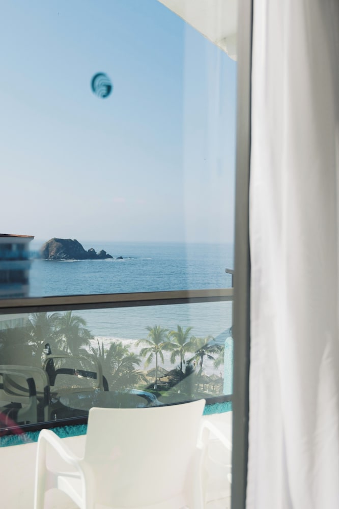Fontan Ixtapa 45/50