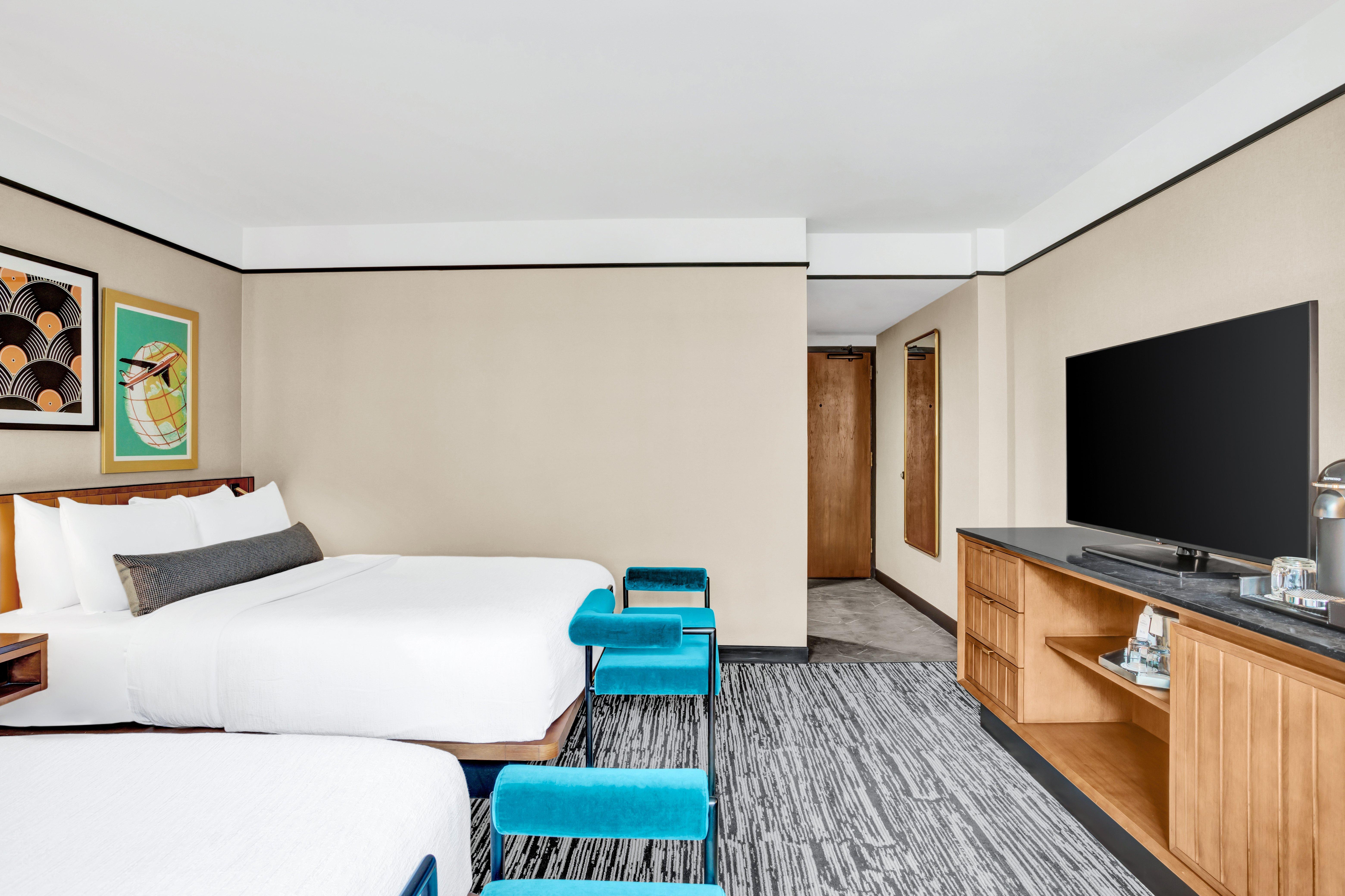 غرفة رباعية بسريرين كوين لذوي الإعاقة، Hotel Indigo Minneapolis Downtown An Ihg Hotel Ex Crowne Plaza 4/5