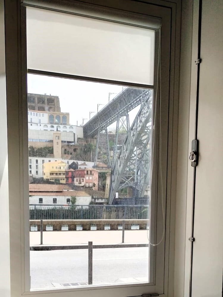 Ribeira Cinema Apartments 28/33