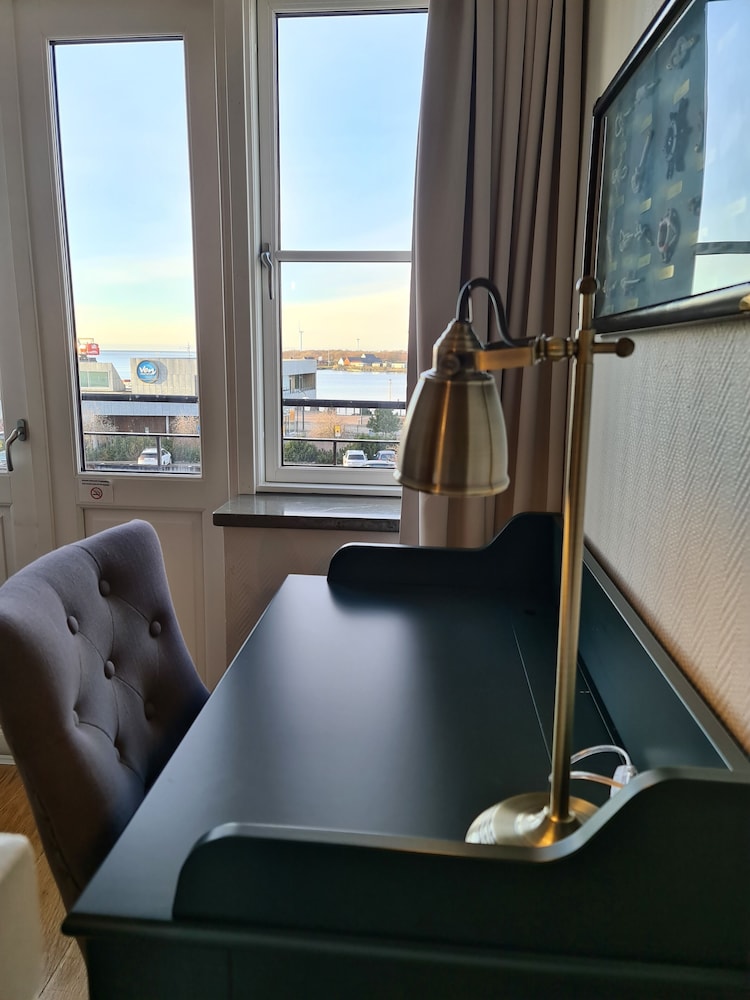 Hamnhotellet Kronan 24/44