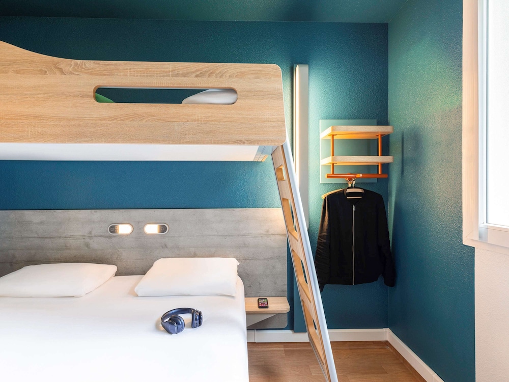 Ibis Budget Bordeaux Centre Gare Saint Jean 10/72