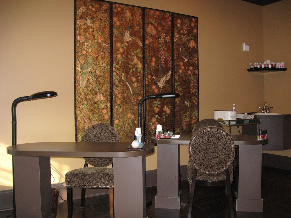 Columbia Gorge Hotel And Spa 24/62