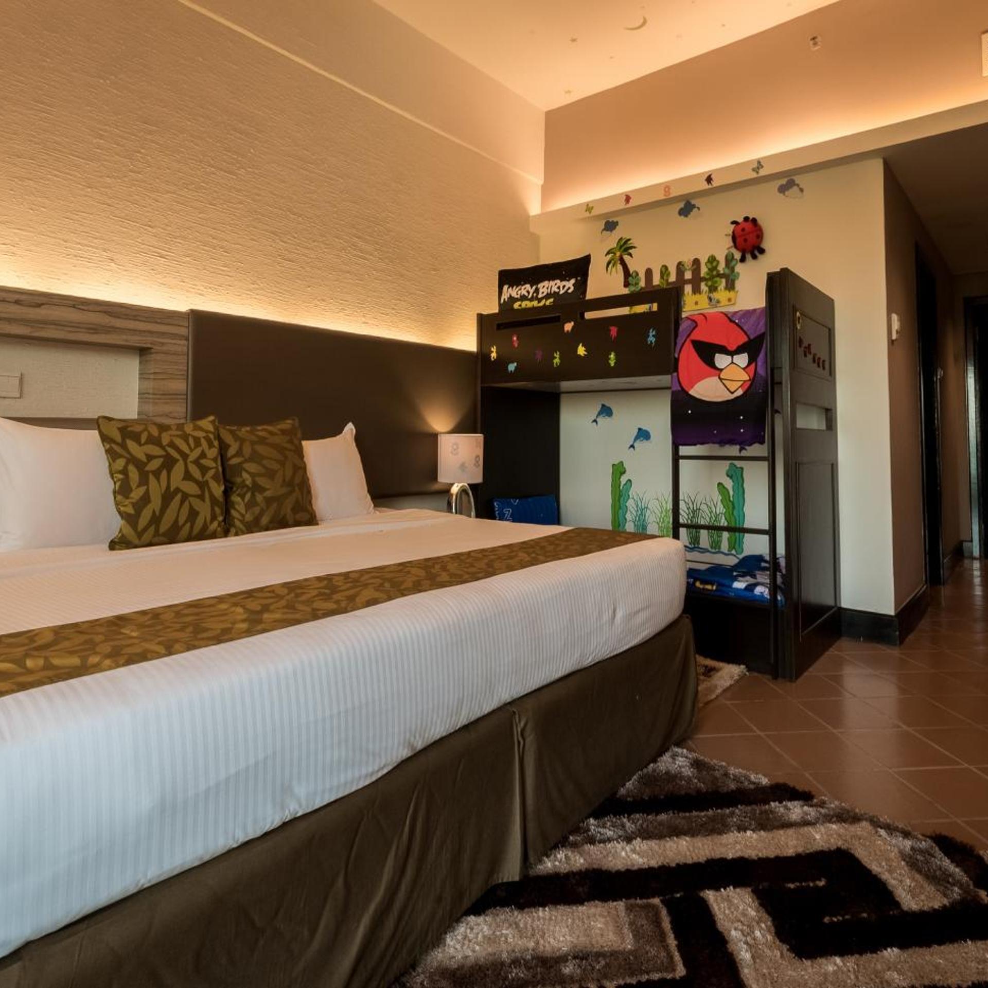 Family, Twin Beds, Sea Front, Thistle Port Dickson 3/9
