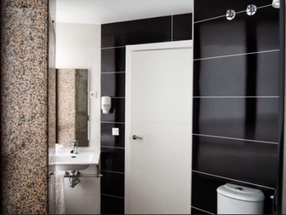 Hotel Humanes 64/65