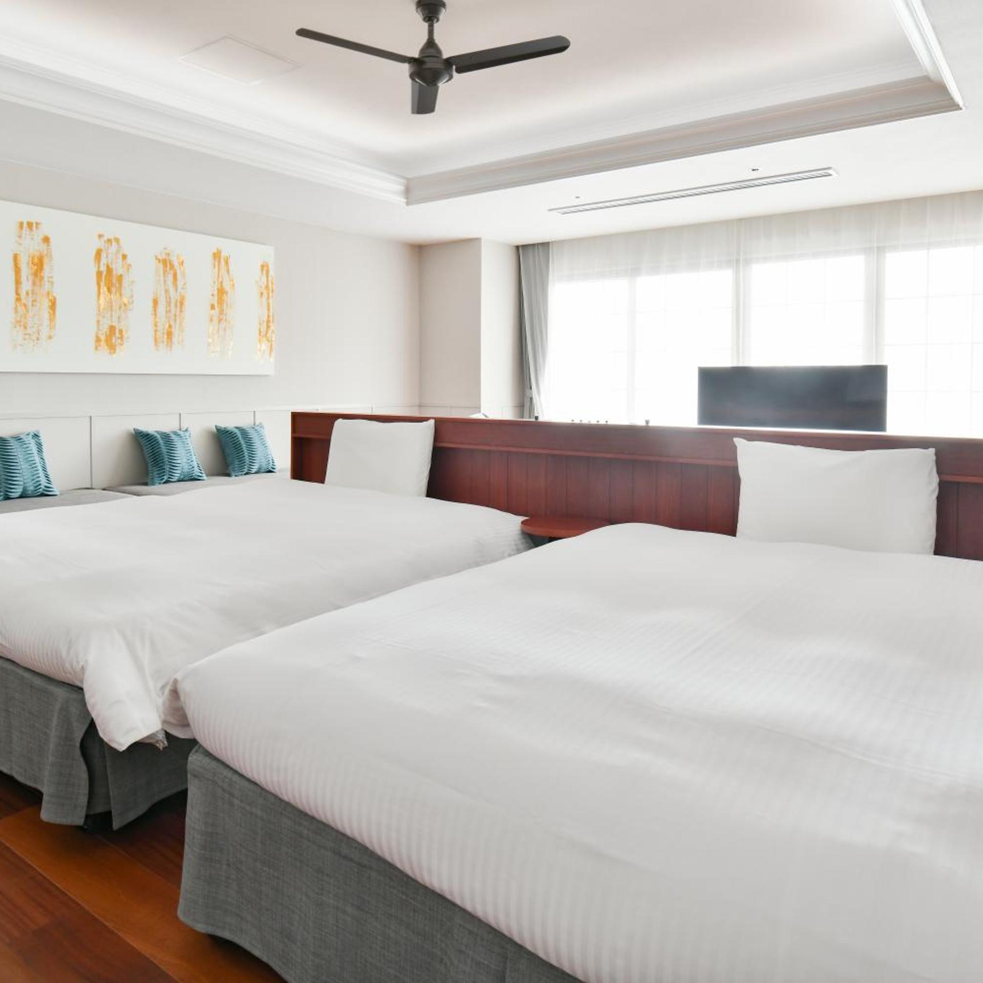 Gold, Suite, Private Pool, Premier Wing