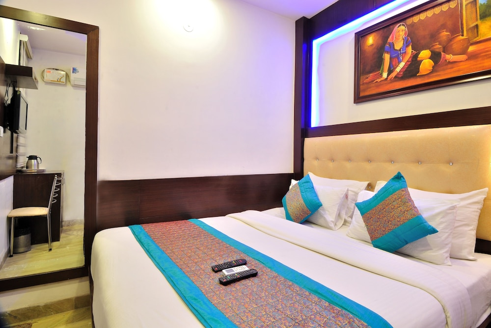 Hotel Nirmal Mahal 28/66