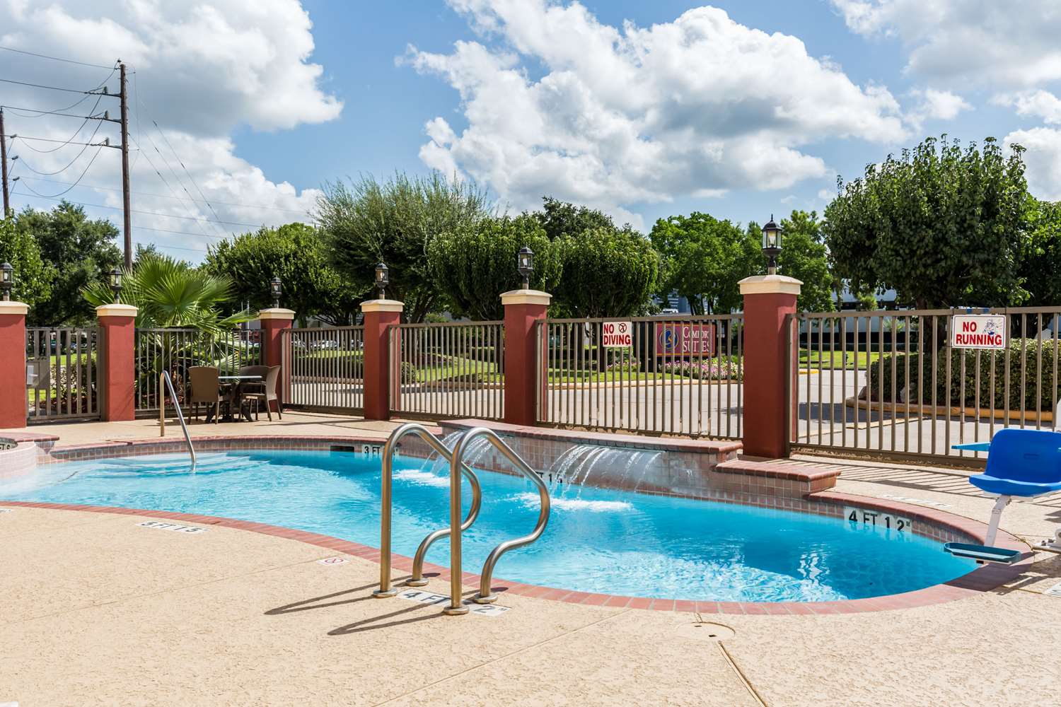 Comfort Suites Westchase Houston Energy Corridor 54/54