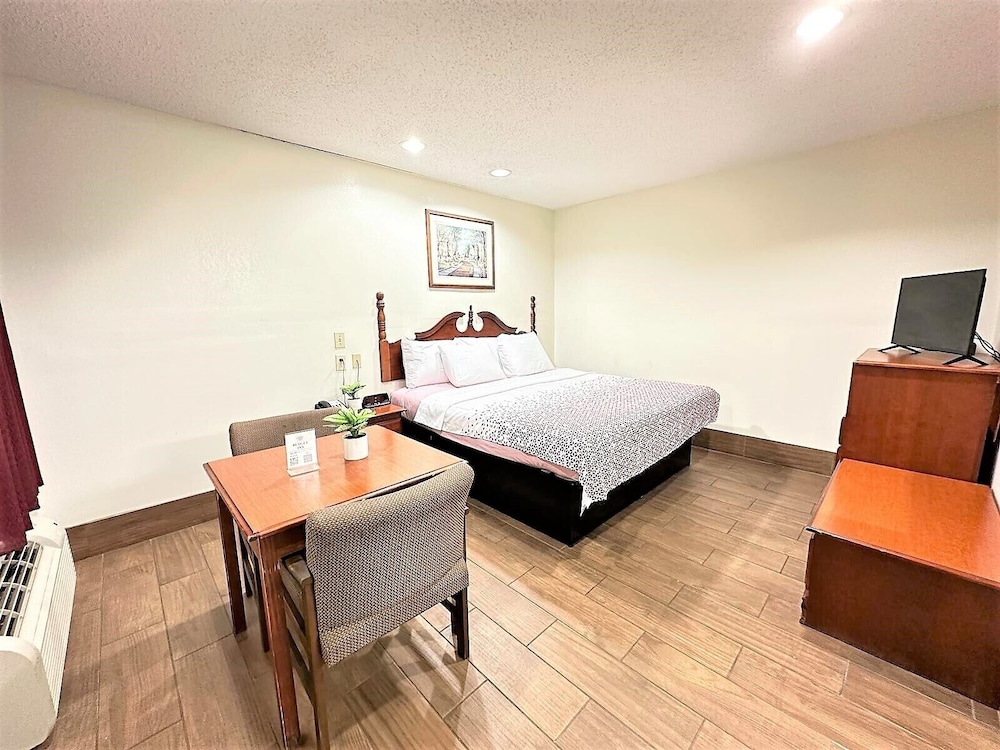 Budget Inn 19/50
