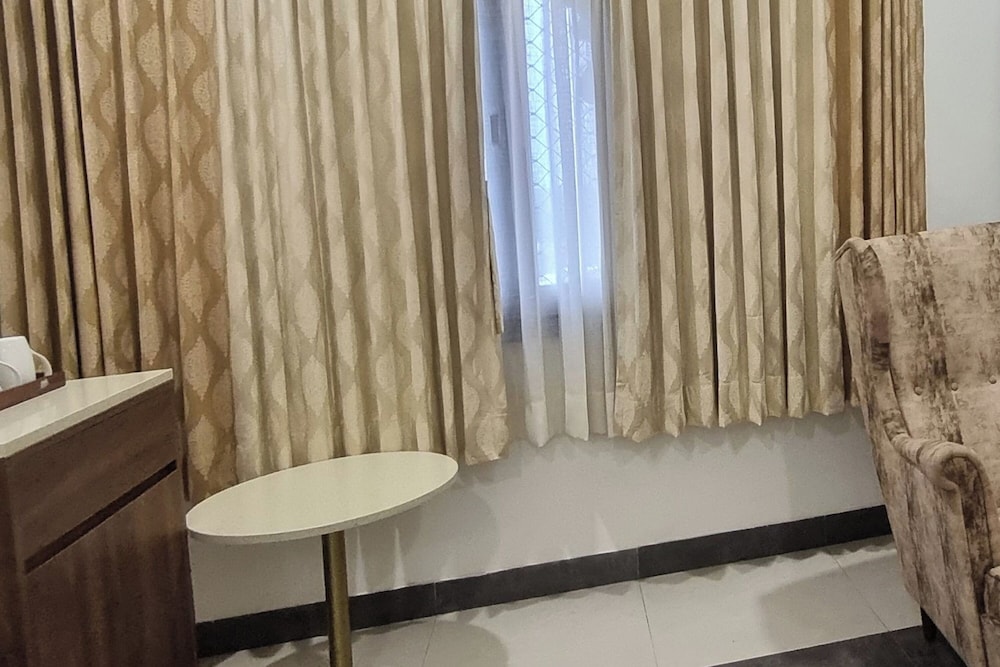 HOTEL LABH GARH PALACE 48/55