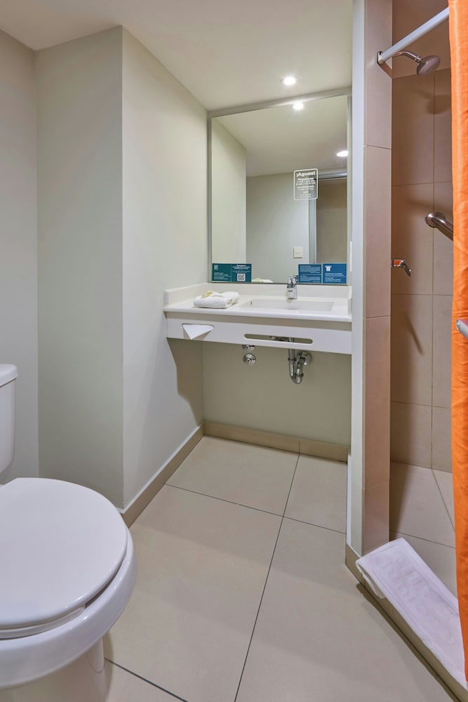 City Express Junior by Marriott San Luis Potosi Carranza 47/49