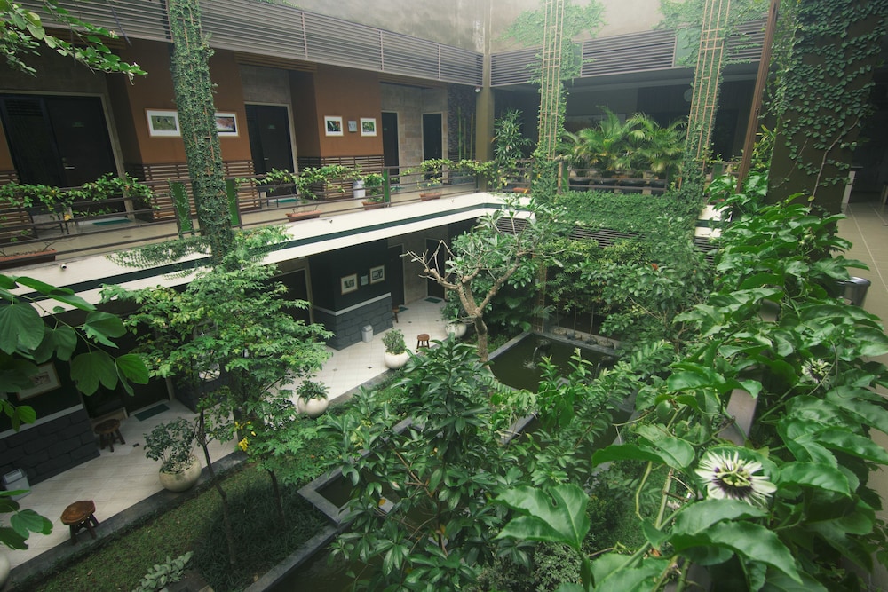 Savita Garden Inn 5/44