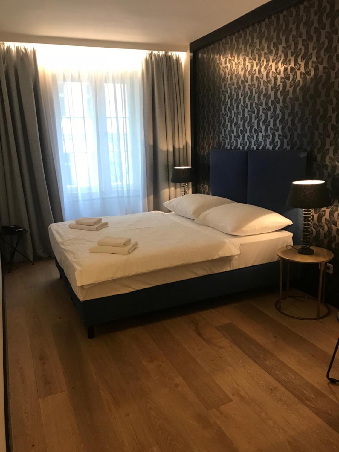 Design, King Bed