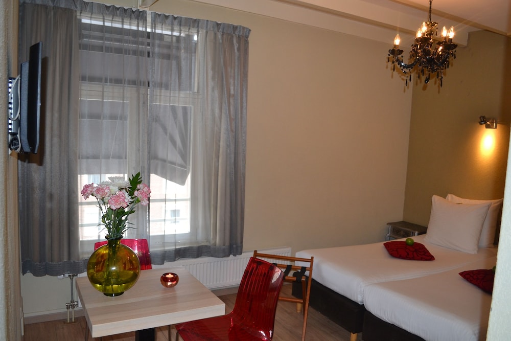 Alp Hotel Amsterdam 23/50