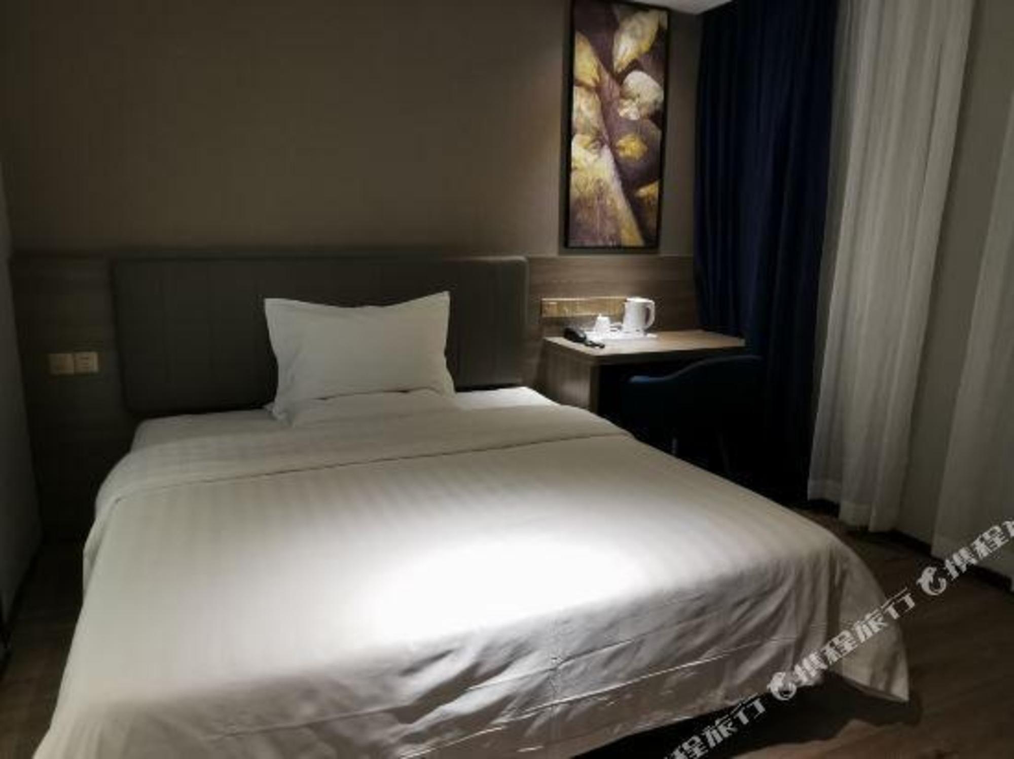 7 Days Inn (Guangzhou Jingxi Nanfang Hospital Tonghe Metro Station) 20/34