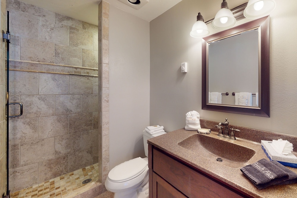 Pine Ridge Condominiums 49/50