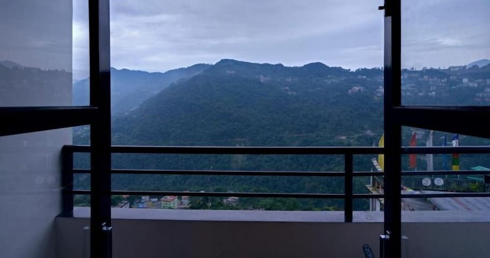Udaan Woodberry Hotel & Spa 53/56