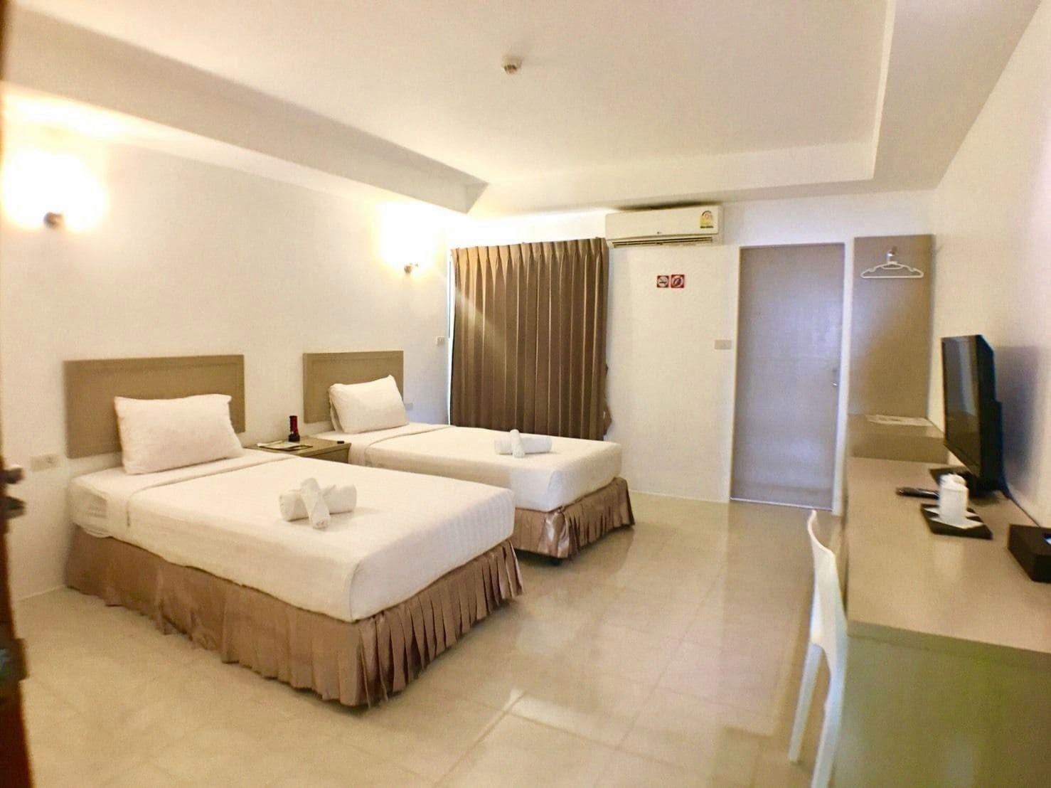 Trat Center Hotel 9/38