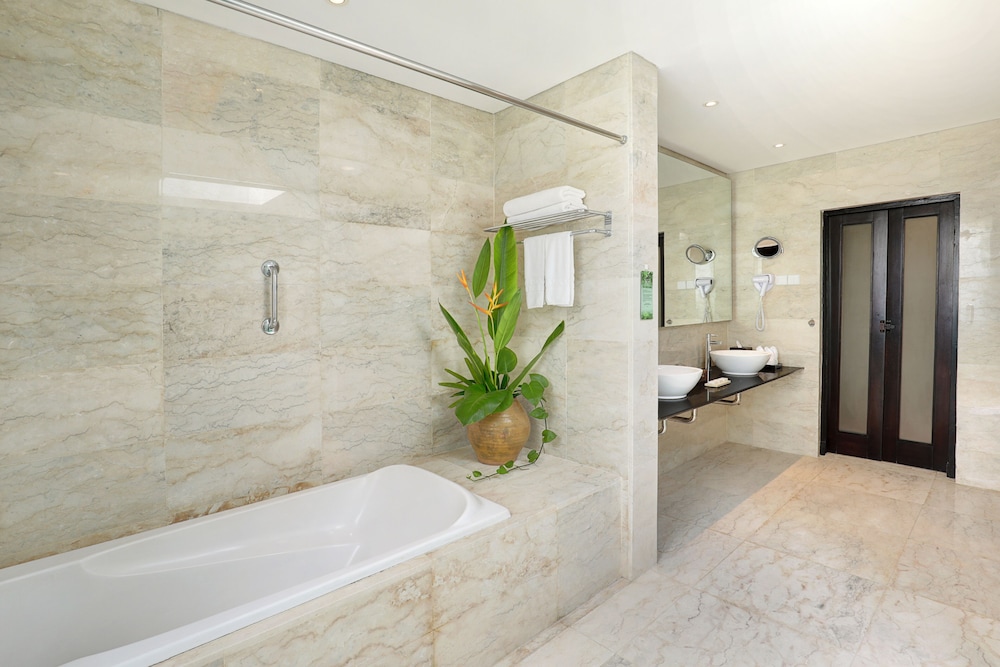 Legian Beach Villas 47/50