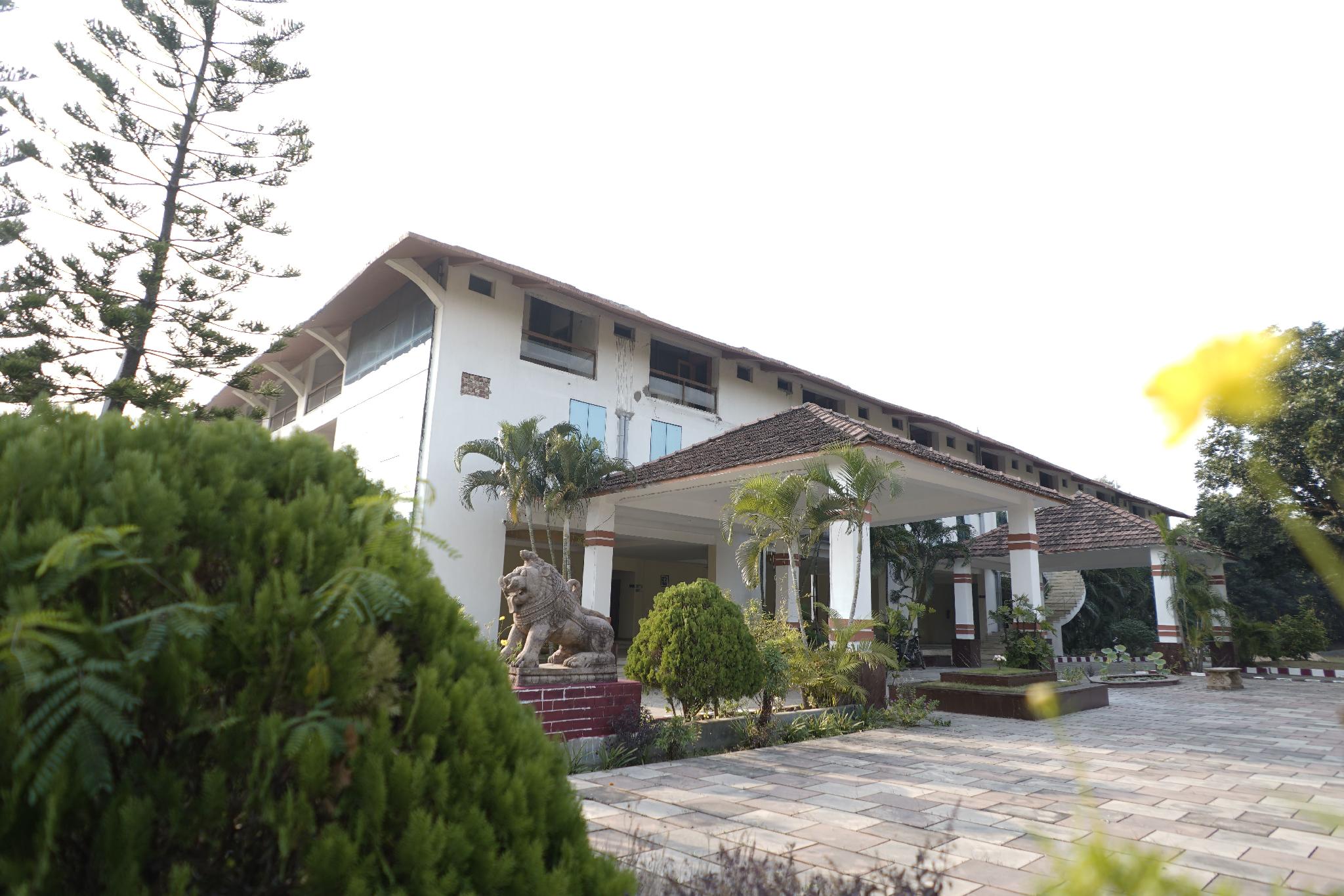 HOTEL KINGS CROWN MANDARMONI 10/37