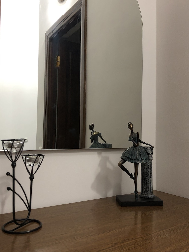 Diplomat Hotel Tbilisi 27/50