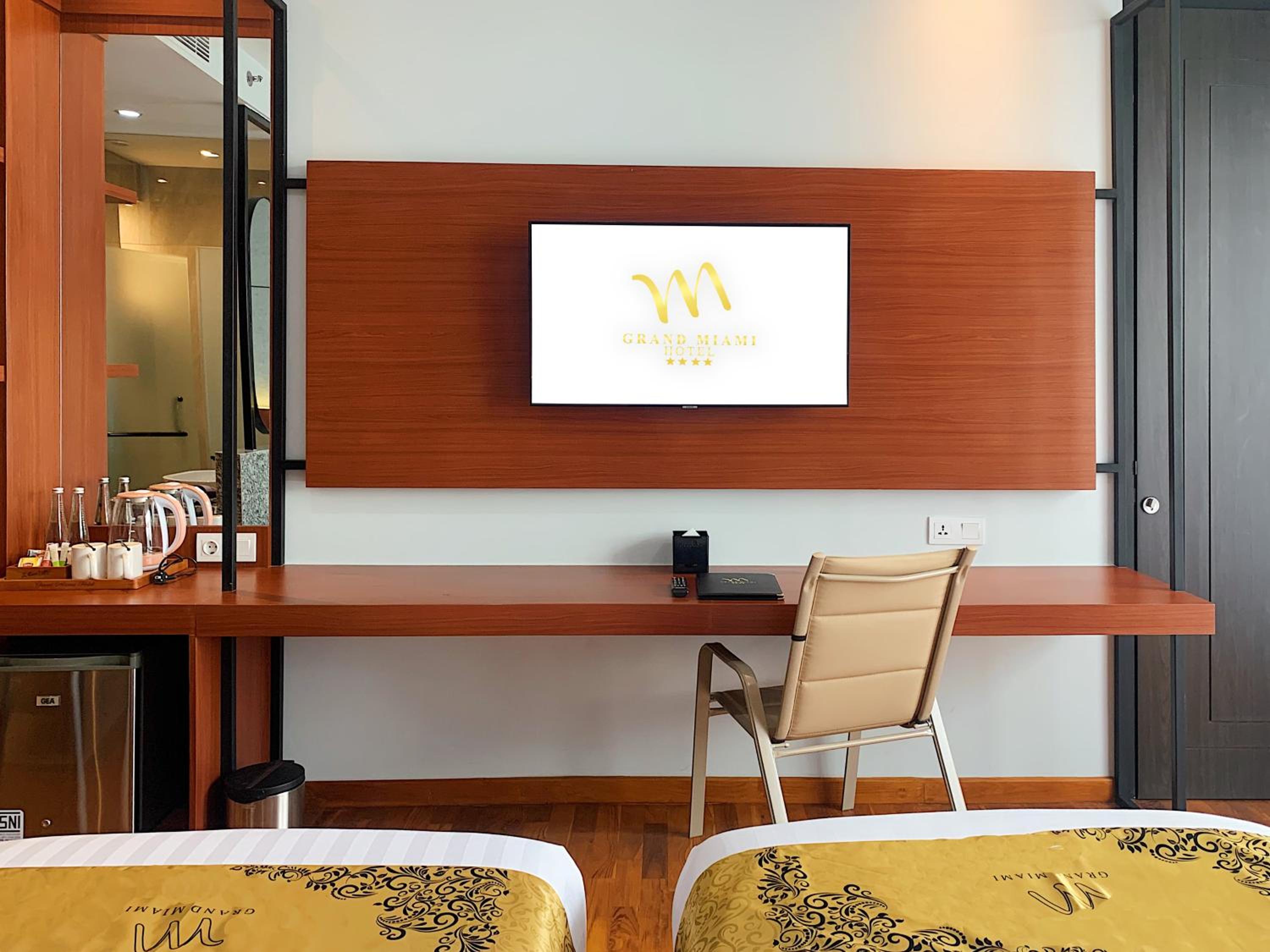 Grand Miami Hotel 34/50