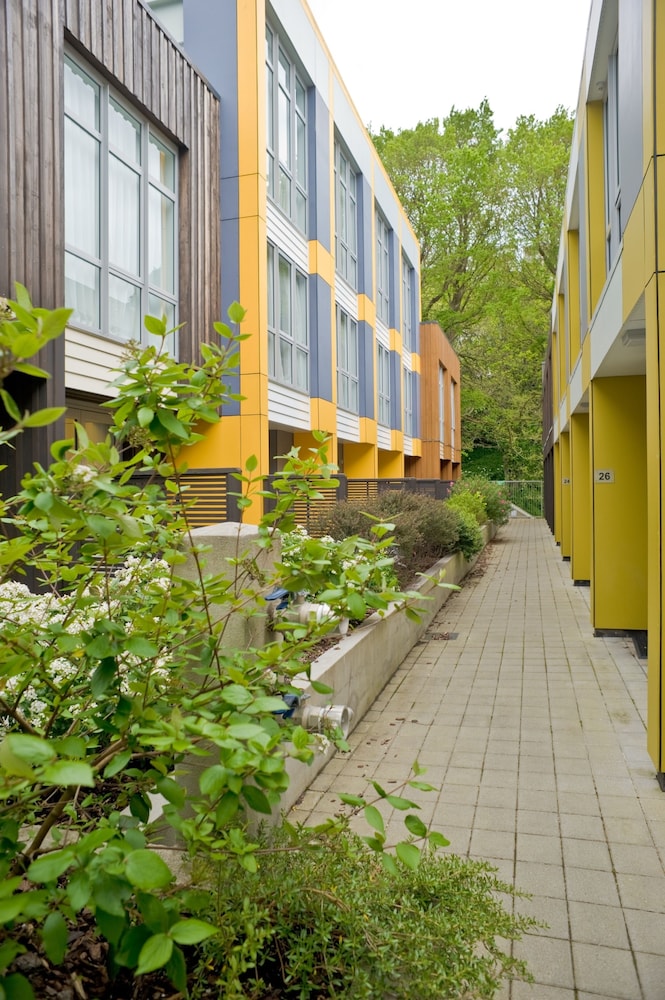 Boulcott Suites 66/70