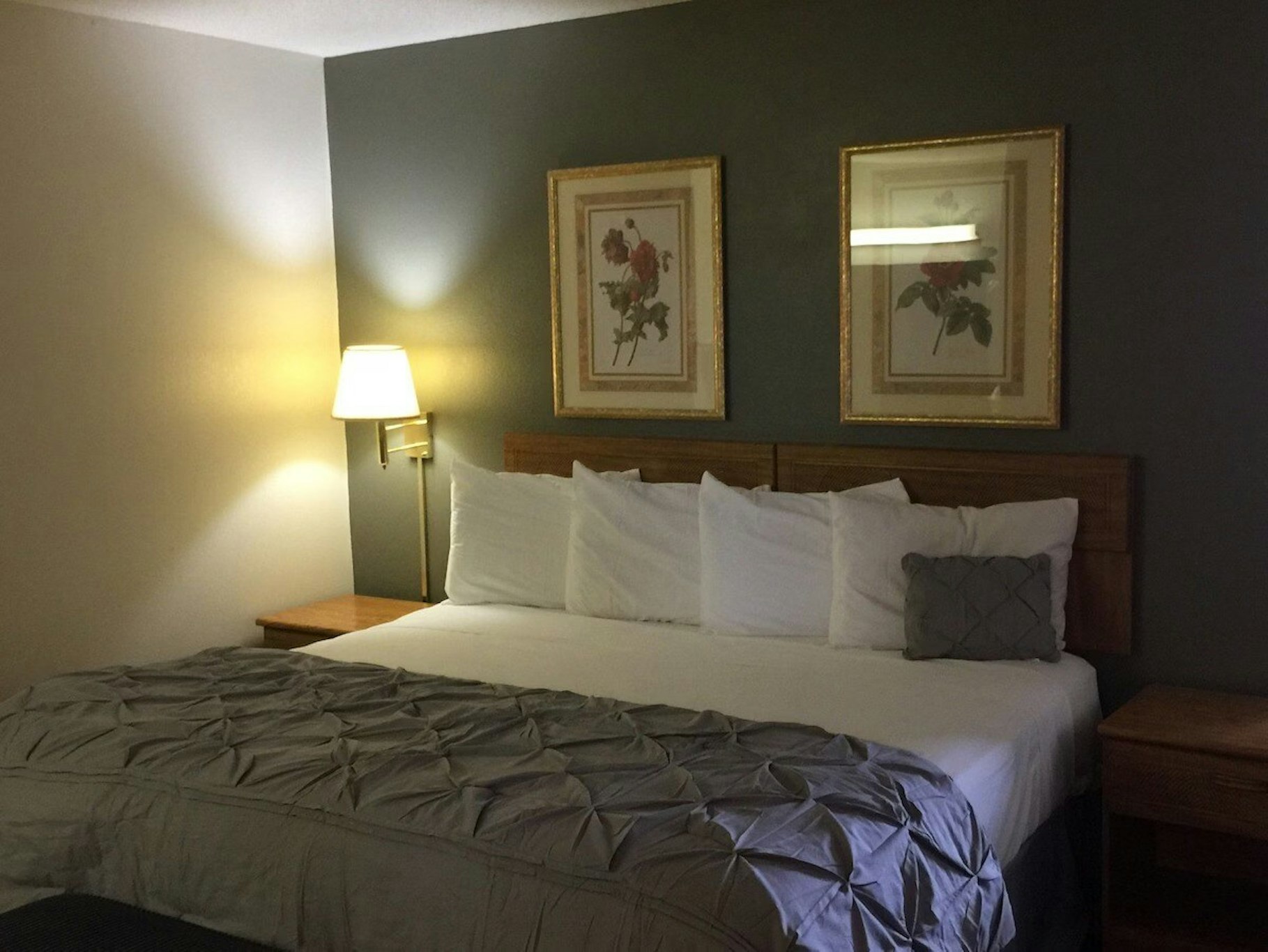 Capital O Amerihost Inn and Suites Mexico Hwy 54 MO 10/25