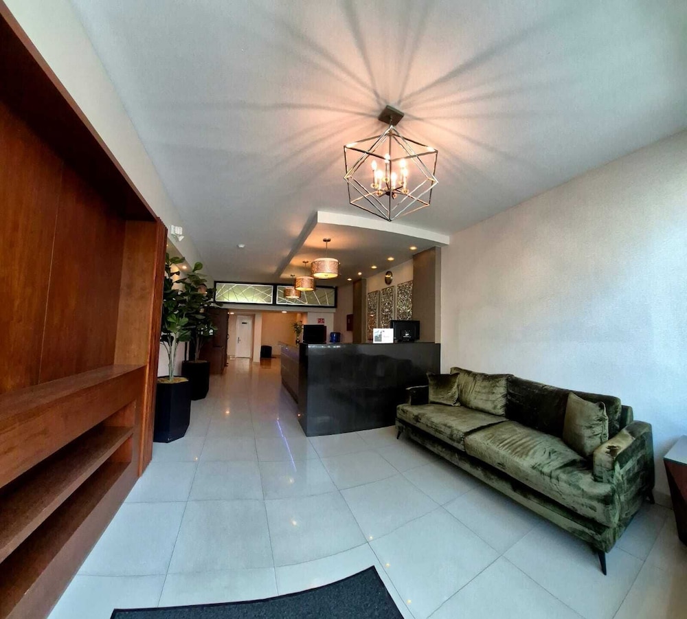 Hotel Baja 2/26
