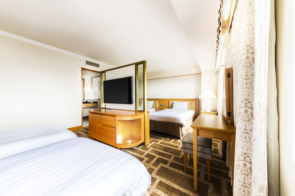 Hotel Hanshin 15/70