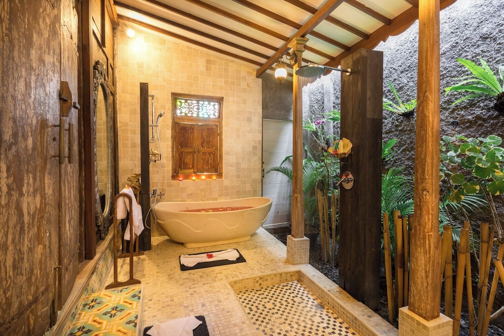 Villa Kampung Kecil 40/78