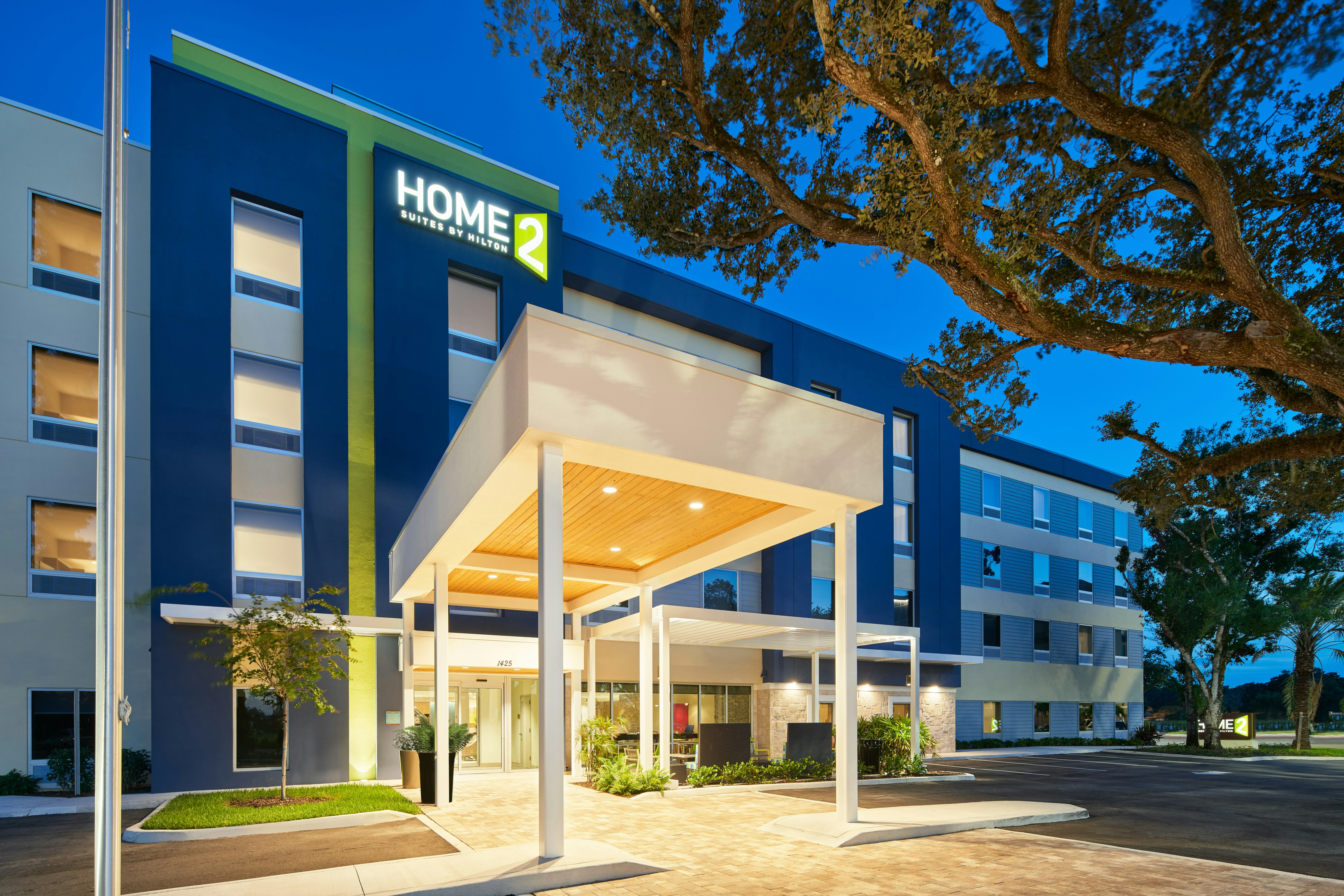 Home2 Suites by Hilton Palm Bay Melbourne I 95 6/40