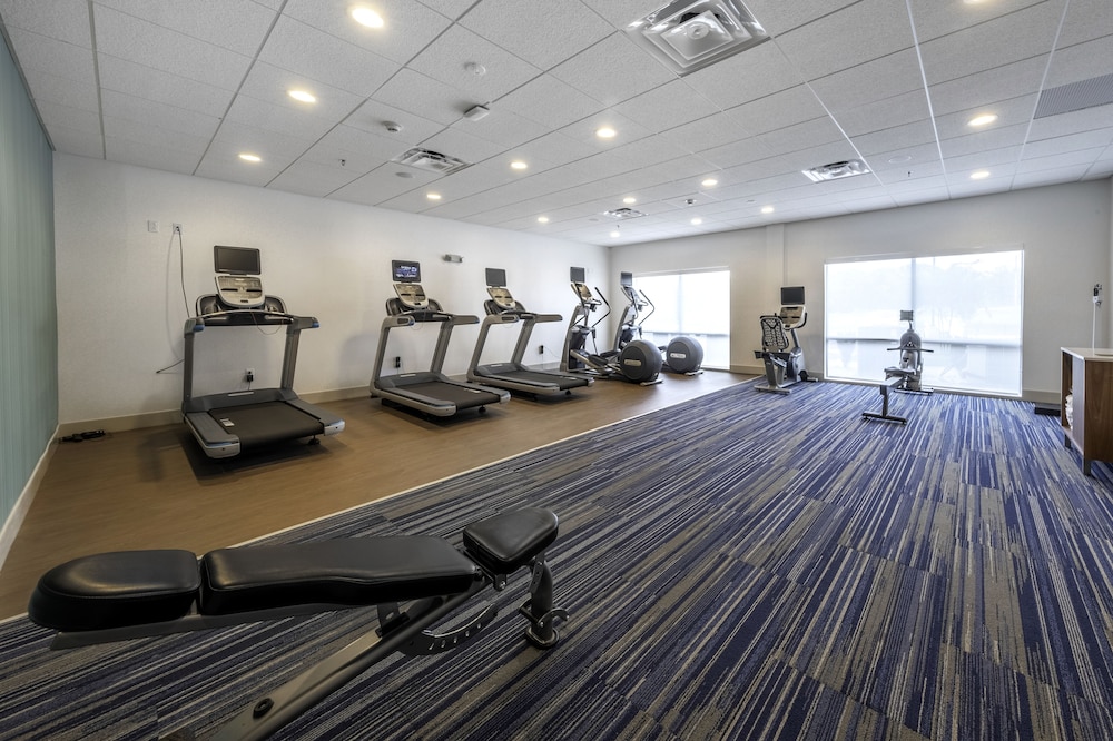 Holiday Inn Express Suites Staunton 41/75