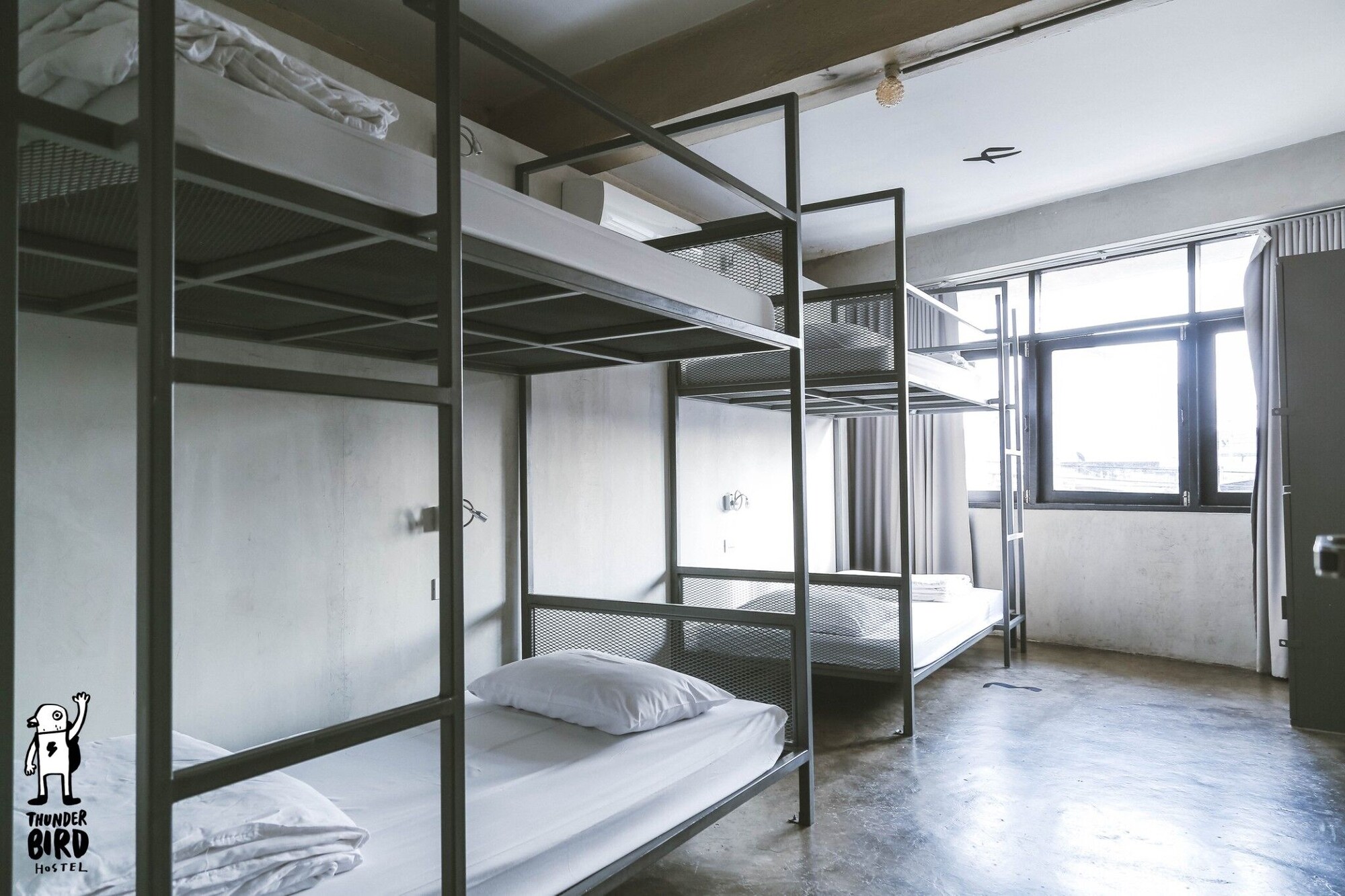 MIXED DORM, 4 BEDS