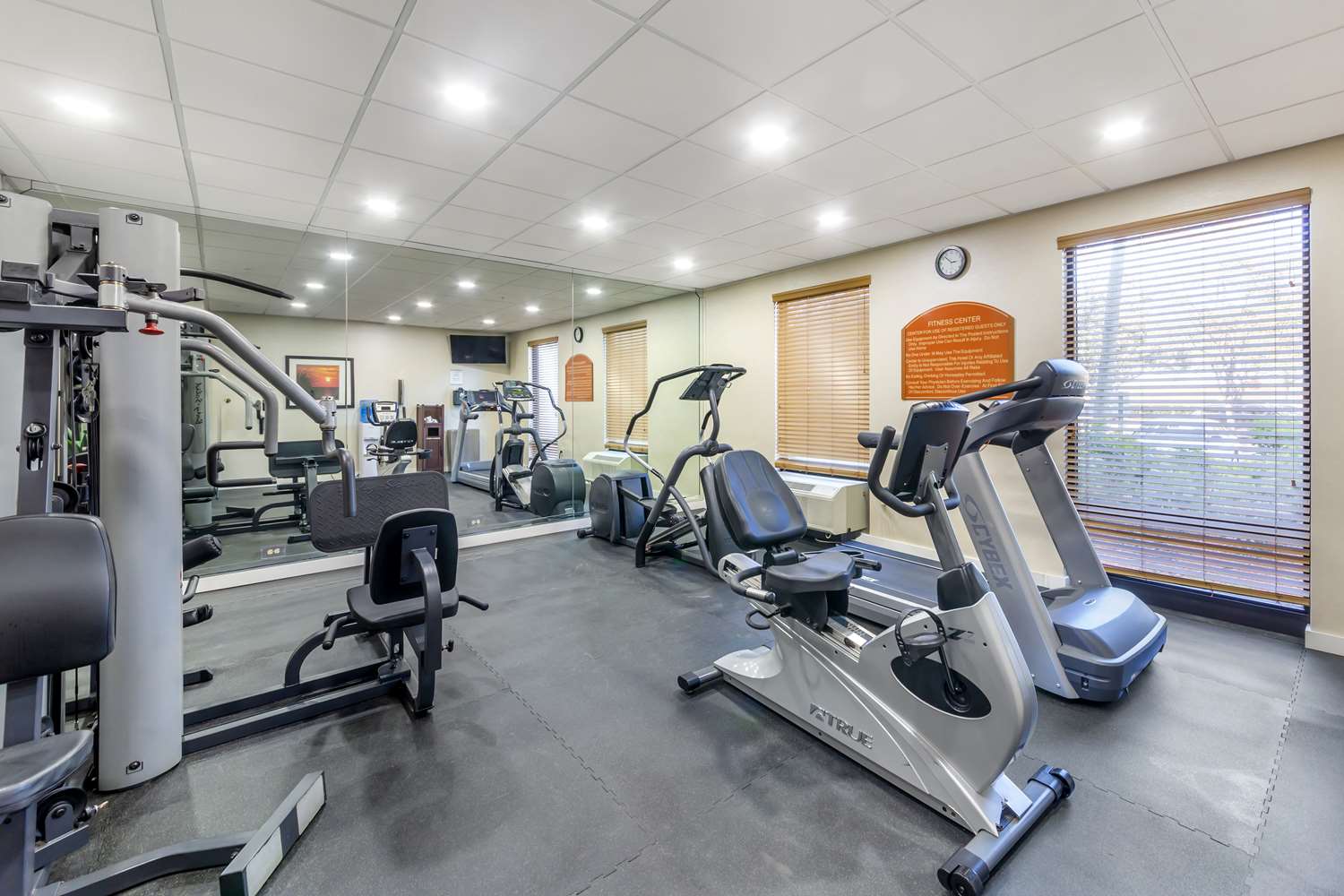 Best Western Plus Kendall Hotel & Suites 9/16